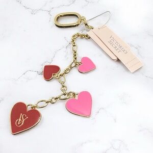 VICTORIA'S SECRET
Dangle Hearts Bag Charm Keychain